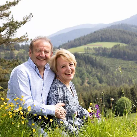 Andre Et Viviane Chatelard - D'hotes 3*