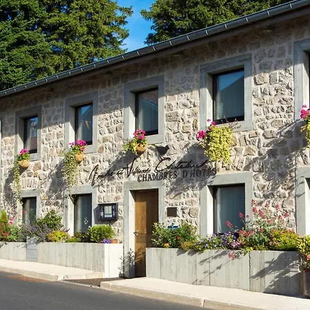 Andre Et Viviane Chatelard - D'hotes Gasthuis