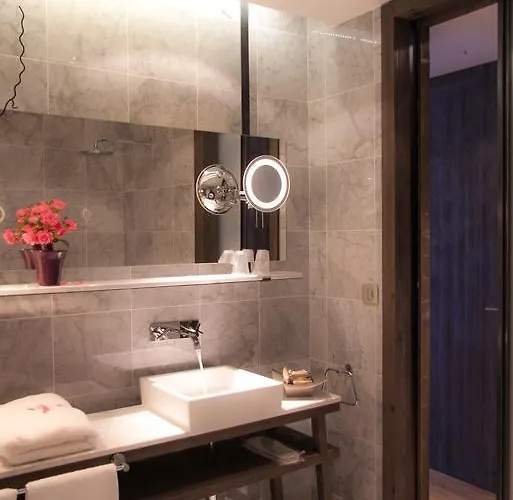 Andre Et Viviane Chatelard - D'hotes