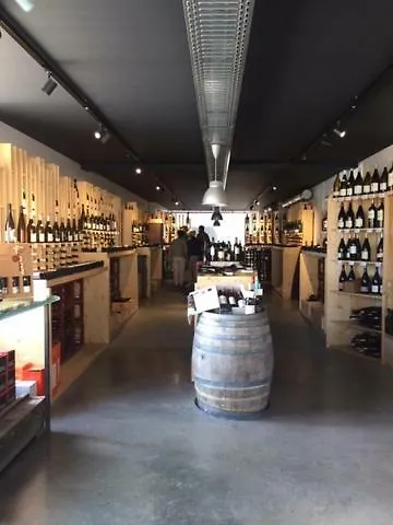 Andre Et Viviane Chatelard - D'hotes 3*